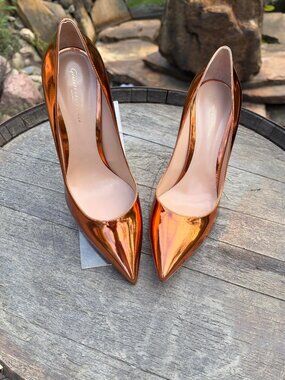 Gianvito Rossi Metallic Copper Patent Leather Pumps Size 39.5